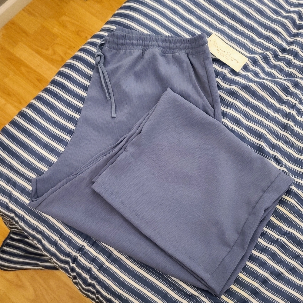 French Laundry Elastic blue dress pants with pockets.